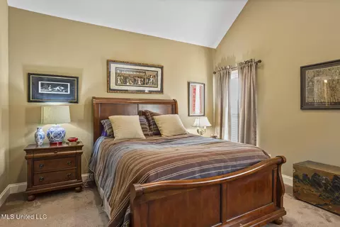 Bedroom - 233 Rockbridge Dr, Madison, MS 39110 photo 4 of 4