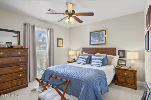 Bedroom - 233 Rockbridge Dr, Madison, MS 39110 photo 2 of 4
