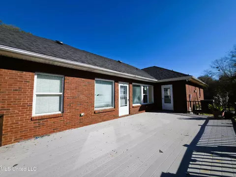 Exterior - 4700 Thompson St, Moss Point, MS 39563 photo 4 of 5