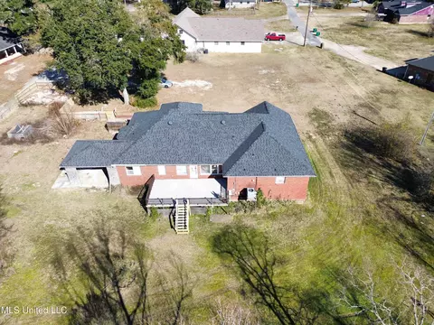 Exterior - 4700 Thompson St, Moss Point, MS 39563 photo 3 of 5