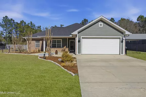 18563 W Riverline Dr, Saucier, MS 39574