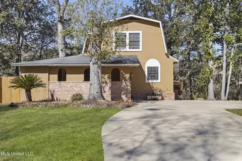 2108 Bacot Dr, Gautier, MS 39553