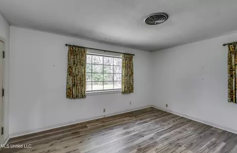 Bedroom - 632 NW Second Ave, Magee, MS 39111 photo 8 of 9