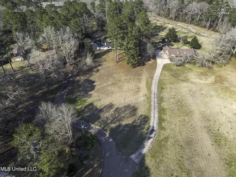 View/Area - 632 NW Second Ave, Magee, MS 39111 photo 4 of 12
