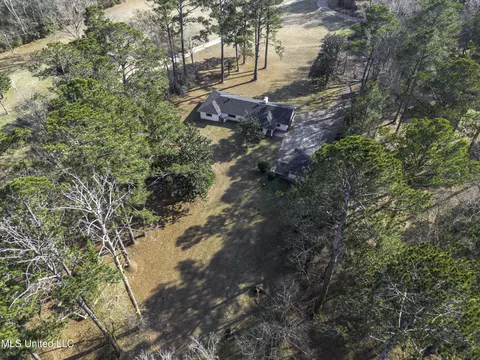 Exterior - 632 NW Second Ave, Magee, MS 39111 photo 6 of 20