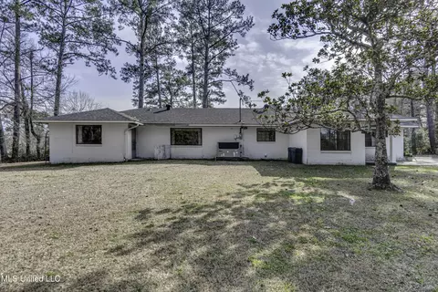 Exterior - 632 NW Second Ave, Magee, MS 39111 photo 16 of 20