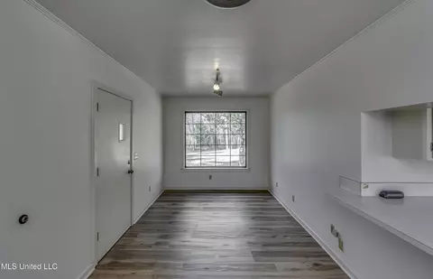 Living - 632 NW Second Ave, Magee, MS 39111 photo 6 of 16