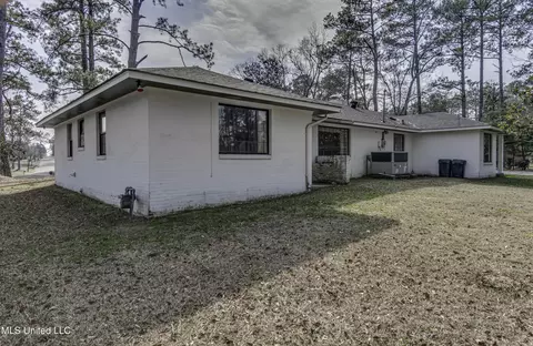 Exterior - 632 NW Second Ave, Magee, MS 39111 photo 18 of 20