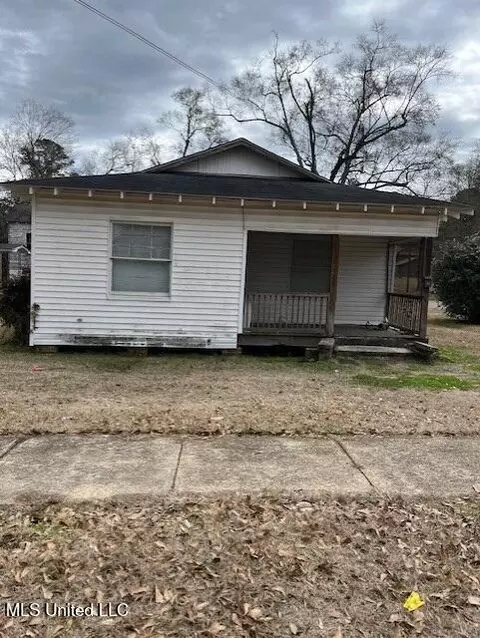 315 Kentucky Ave, Mccomb, MS 39648