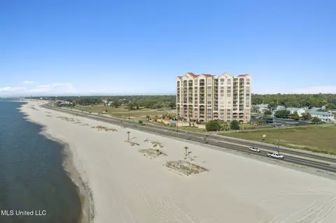 1200 Beach Dr #104, Gulfport, MS 39507