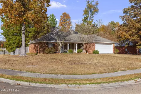 129 Post Oak Dr, Brandon, MS 39047 photo 2