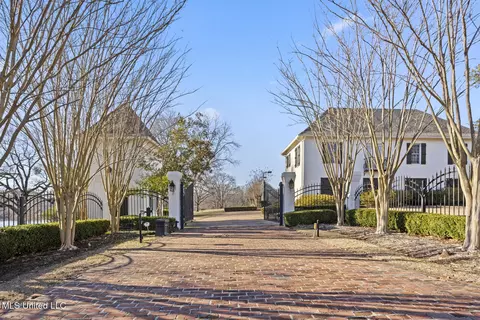 Exterior - 149 Old Farm Rd, Madison, MS 39110 photo 10 of 38