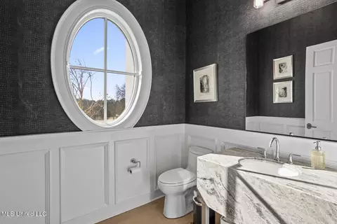 Bath - 149 Old Farm Rd, Madison, MS 39110 photo 1 of 23