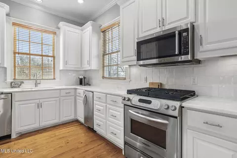 Kitchen - 149 Old Farm Rd, Madison, MS 39110 photo 12 of 13