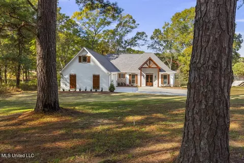 Exterior - 136 Trails End, Flora, MS 39071 photo 5 of 8