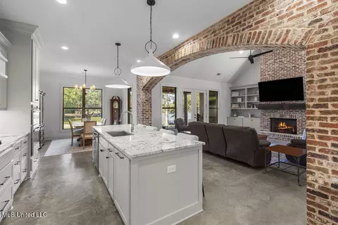Entry Way - 136 Trails End, Flora, MS 39071 photo 1 of 7
