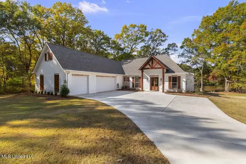 Exterior - 136 Trails End, Flora, MS 39071 photo 6 of 8