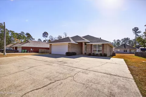 Exterior - 108236 Kapalama Dr, Diamondhead, MS 39525 photo 1 of 5