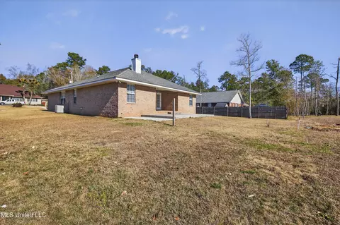 Exterior - 108236 Kapalama Dr, Diamondhead, MS 39525 photo 4 of 5