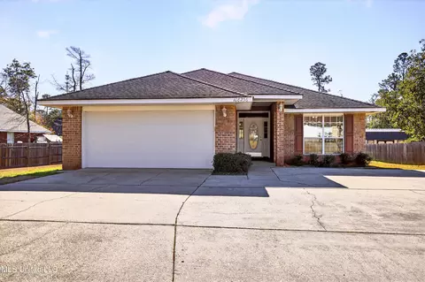 108236 Kapalama Dr, Diamondhead, MS 39525