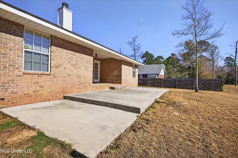Exterior - 108236 Kapalama Dr, Diamondhead, MS 39525 photo 3 of 5