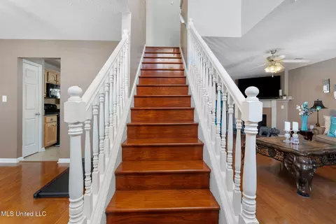 Entry Way - 7207 Maple Grove Rd, Olive Branch, MS 38654 photo 2 of 2