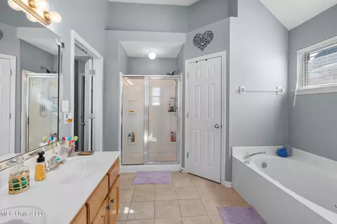Bath - 7207 Maple Grove Rd, Olive Branch, MS 38654 photo 2 of 4