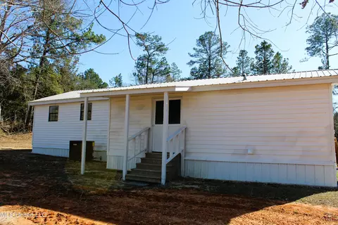 Exterior - 213 Old Highway 26, Lucedale, MS 39452 photo 3 of 3