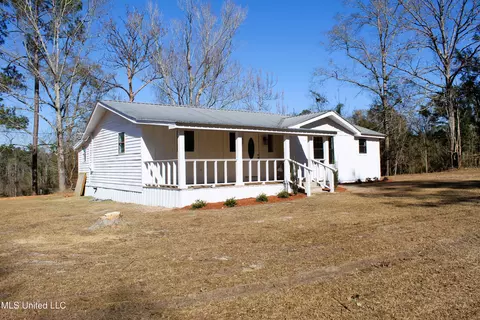213 Old Highway 26, Lucedale, MS 39452
