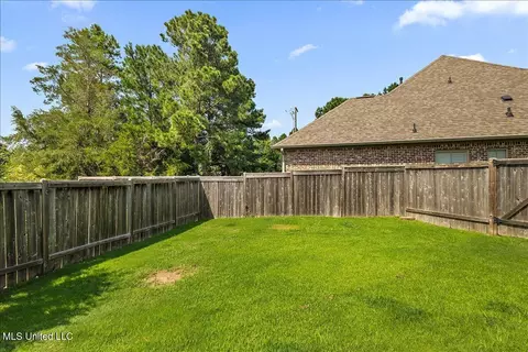 Exterior - 102 Hampton Chase, Madison, MS 39110 photo 4 of 6