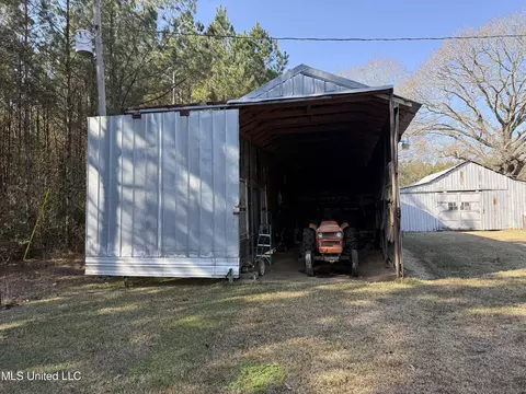 Exterior - 3159 Claude Smith Rd, Magnolia, MS 39652 photo 9 of 11