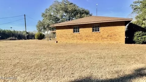 Exterior - 3159 Claude Smith Rd, Magnolia, MS 39652 photo 3 of 11