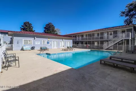 1664 Beach Blvd #C80, Biloxi, MS 39531