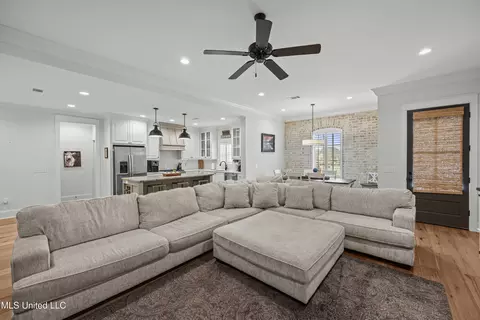 Living - 209 Bridge Ct, Madison, MS 39110 photo 1 of 1