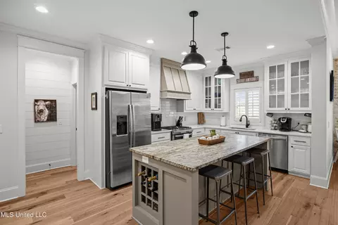 Kitchen - 209 Bridge Ct, Madison, MS 39110 photo 2 of 4