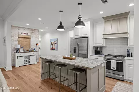 Kitchen - 209 Bridge Ct, Madison, MS 39110 photo 1 of 4