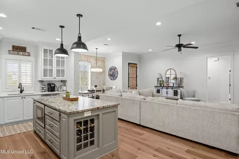 Kitchen - 209 Bridge Ct, Madison, MS 39110 photo 3 of 4