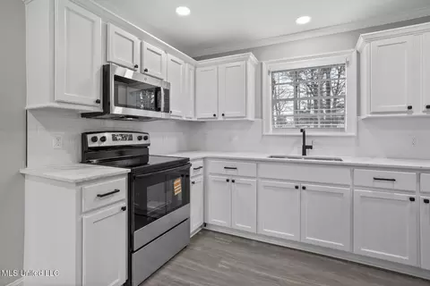 Kitchen - 1416 Post Rd, Clinton, MS 39056 photo 2 of 2