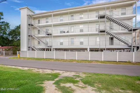 183 Mc Donnell Ave #ALL, Biloxi, MS 39531