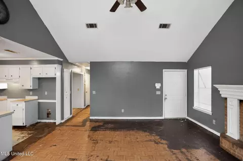 Entry Way - 5571 Tiki Ln, Jackson, MS 39212 photo 1 of 1