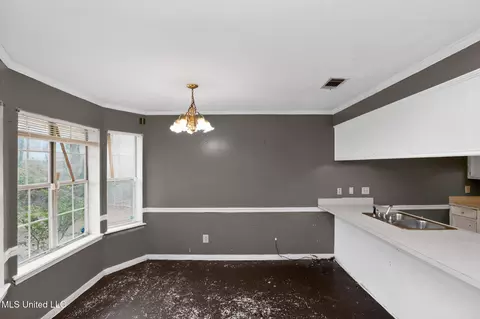 Dining - 5571 Tiki Ln, Jackson, MS 39212 photo 1 of 2
