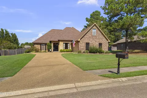 Exterior - 103 Elm Ct, Madison, MS 39110 photo 2 of 13