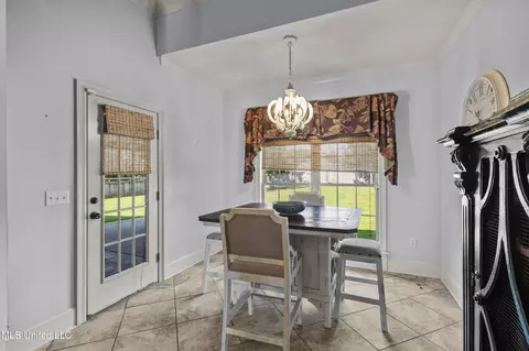 Dining - 103 Elm Ct, Madison, MS 39110 photo 4 of 4