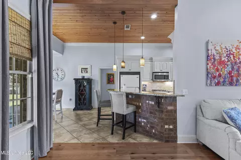 Kitchen - 103 Elm Ct, Madison, MS 39110 photo 1 of 2