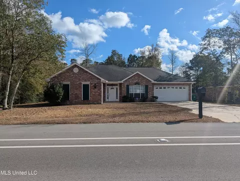 57154 E Diamondhead Dr, Diamondhead, MS 39525