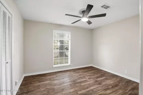 Bedroom - 29 Stonegate Dr, Brandon, MS 39042 photo 8 of 8