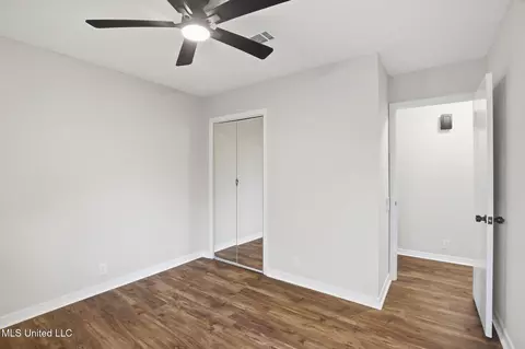 Bedroom - 29 Stonegate Dr, Brandon, MS 39042 photo 2 of 8