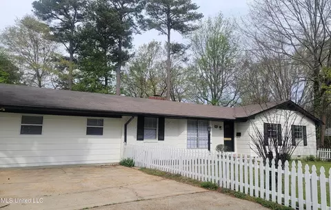 5849 Medallion Dr, Jackson, MS 39211 photo 5