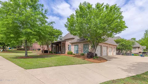Exterior - 104 Ivy Brook Dr, Madison, MS 39110 photo 3 of 17