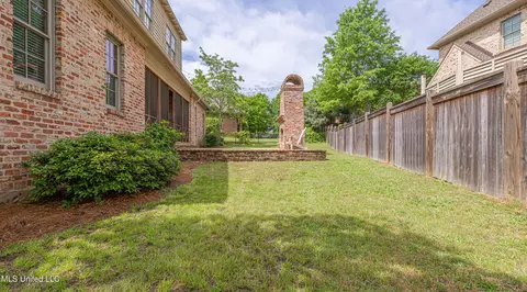 Exterior - 104 Ivy Brook Dr, Madison, MS 39110 photo 14 of 17